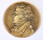 geprägte Münzen & Medaillen lassen sich in unterschiedlichen Größen, Oberflächen und Strukturen wie Relief oder 2D herstellen